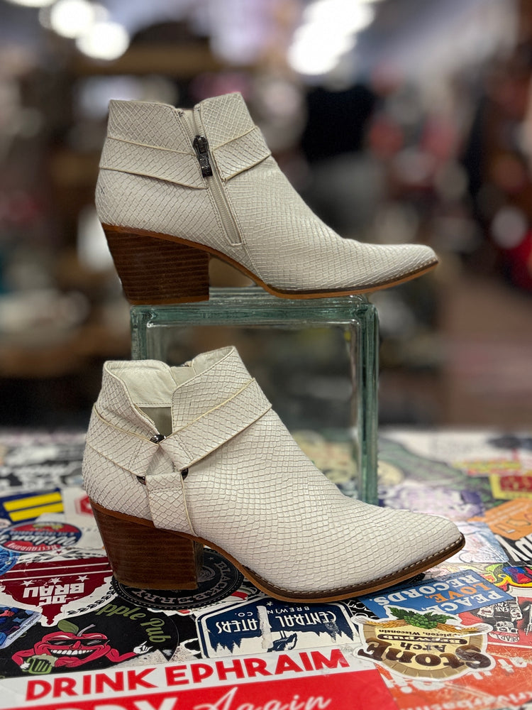 ARIDER GIRL WESTERN STYLE ANKLE BOOT