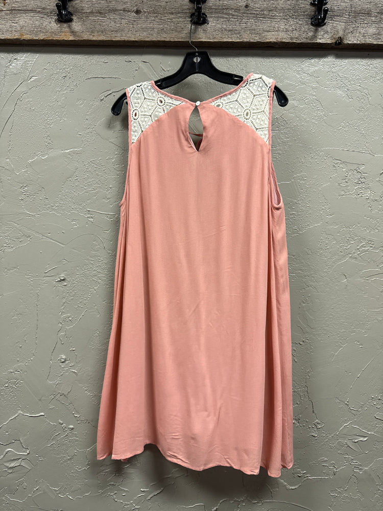 NWT ENTRO SLEEVELESS DRESS (org$48)