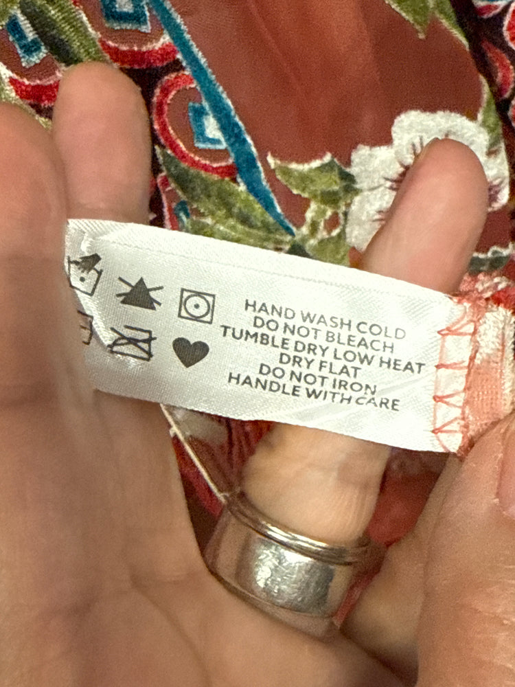 NWOT VELVET FLORAL KIMONO