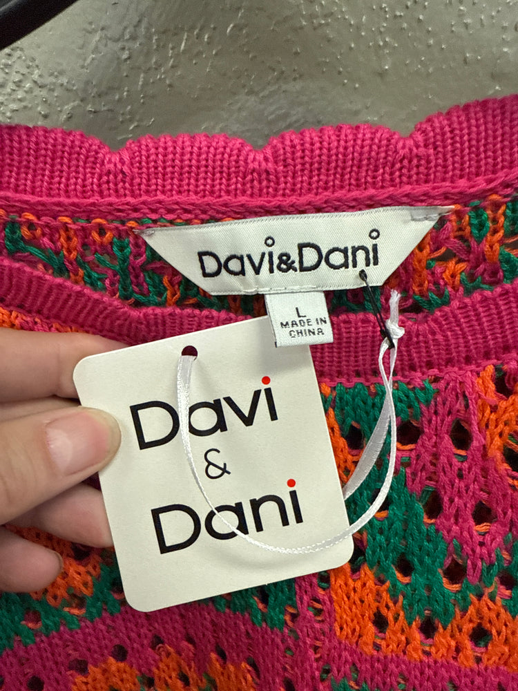NWT DAVI&DANI CROCHETED SWEATER