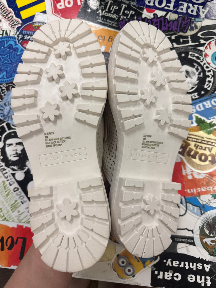 NWOT YELLOWBOX PLATFORM SLIDE LOAFERS (org$84)