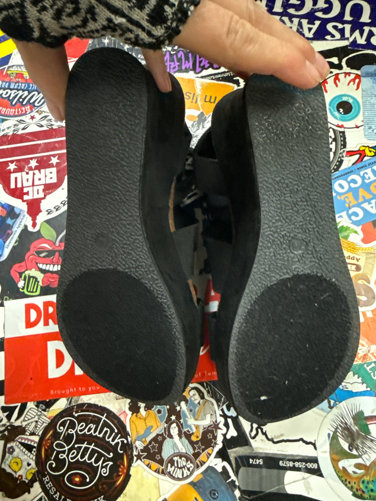 NIB MATISSE WEDGE SANDAL