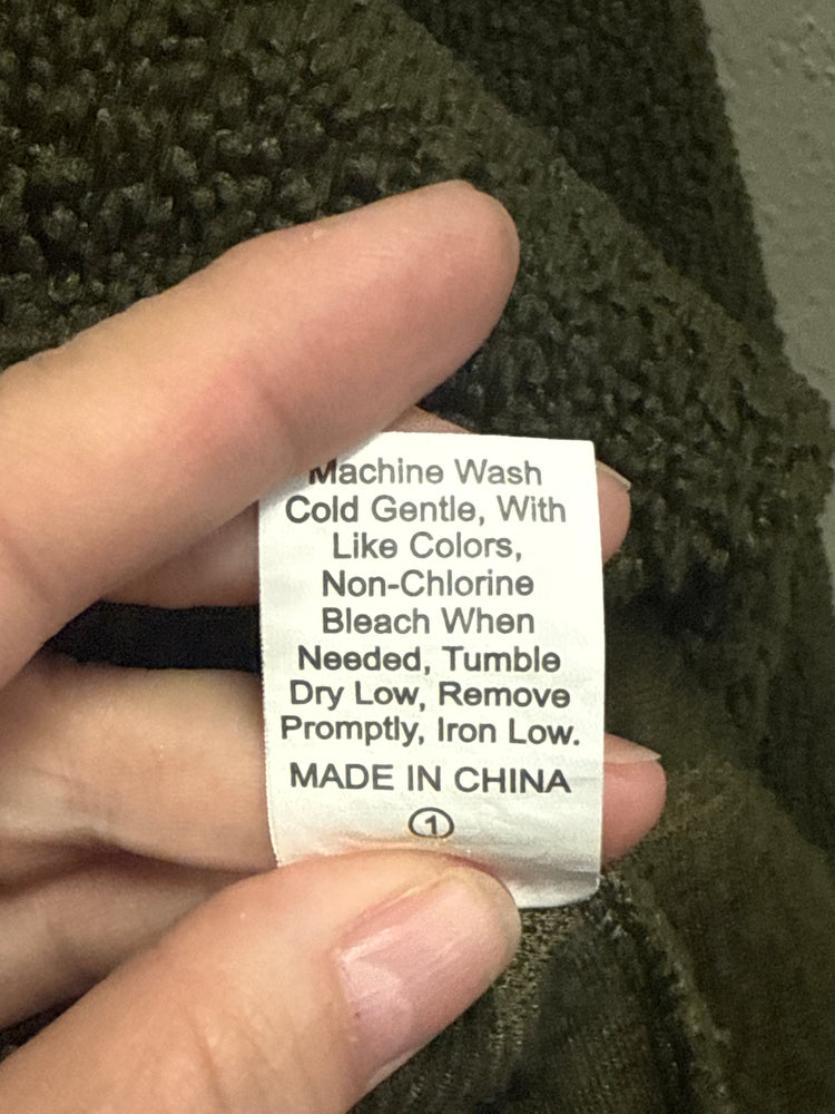 NWOT NECK ZIP PULLOVER