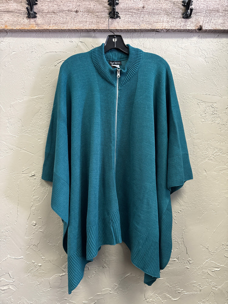 NWT HARVE BENARD FULL ZIP PONCHO
