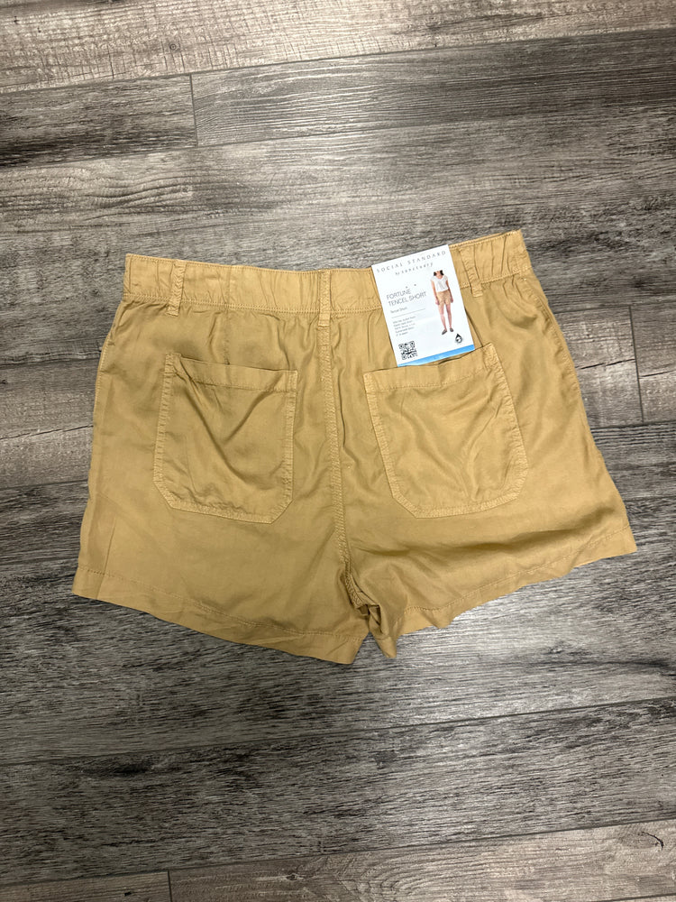 NWT SOCIAL STANDARD MID RISE SHORT (org$88)