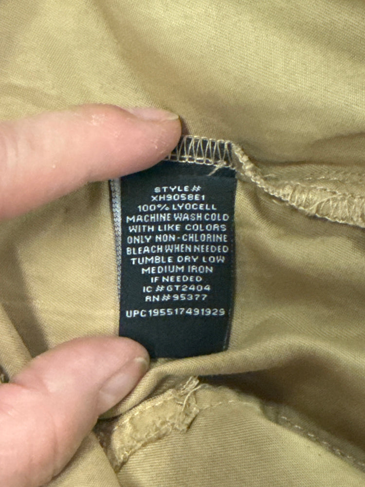 NWT SOCIAL STANDARD MID RISE SHORT (org$88)