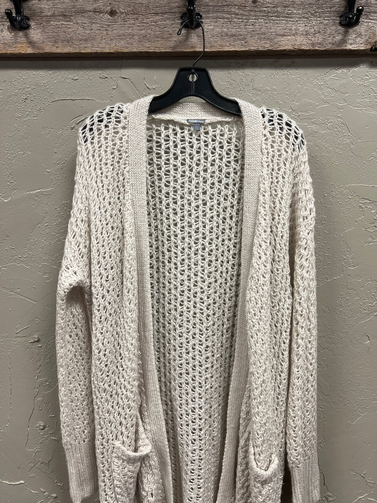 NWT CHARLOTTE RUSSE OPEN CARDI (org$33)