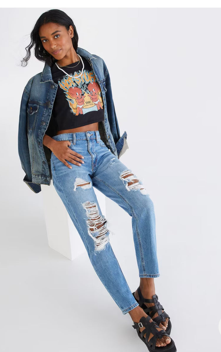 NWT VIBRANT DISTRESSED JEANS