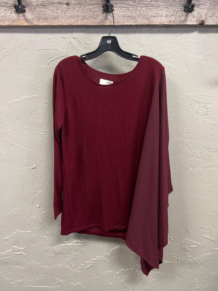 NWOT M RENA SINGLE SLEEVE SWEATER