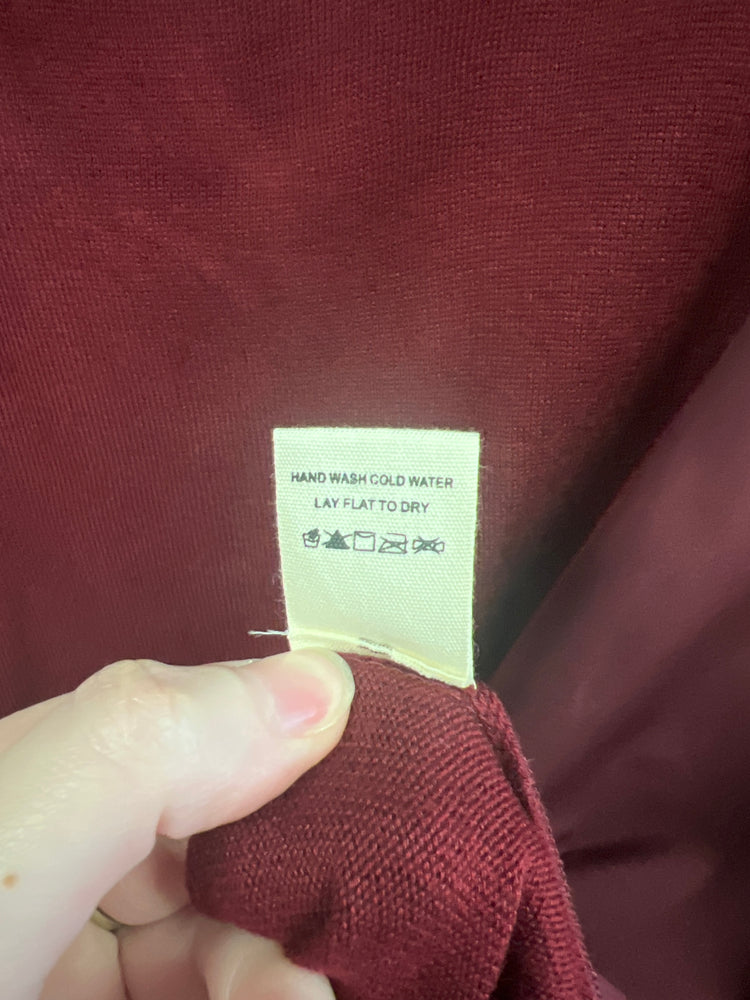 NWOT M RENA SINGLE SLEEVE SWEATER