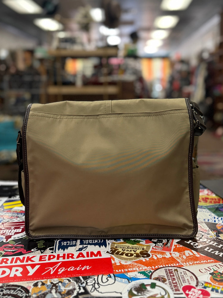 COACH TRANSATLANTIC MESSANGER (org$300)