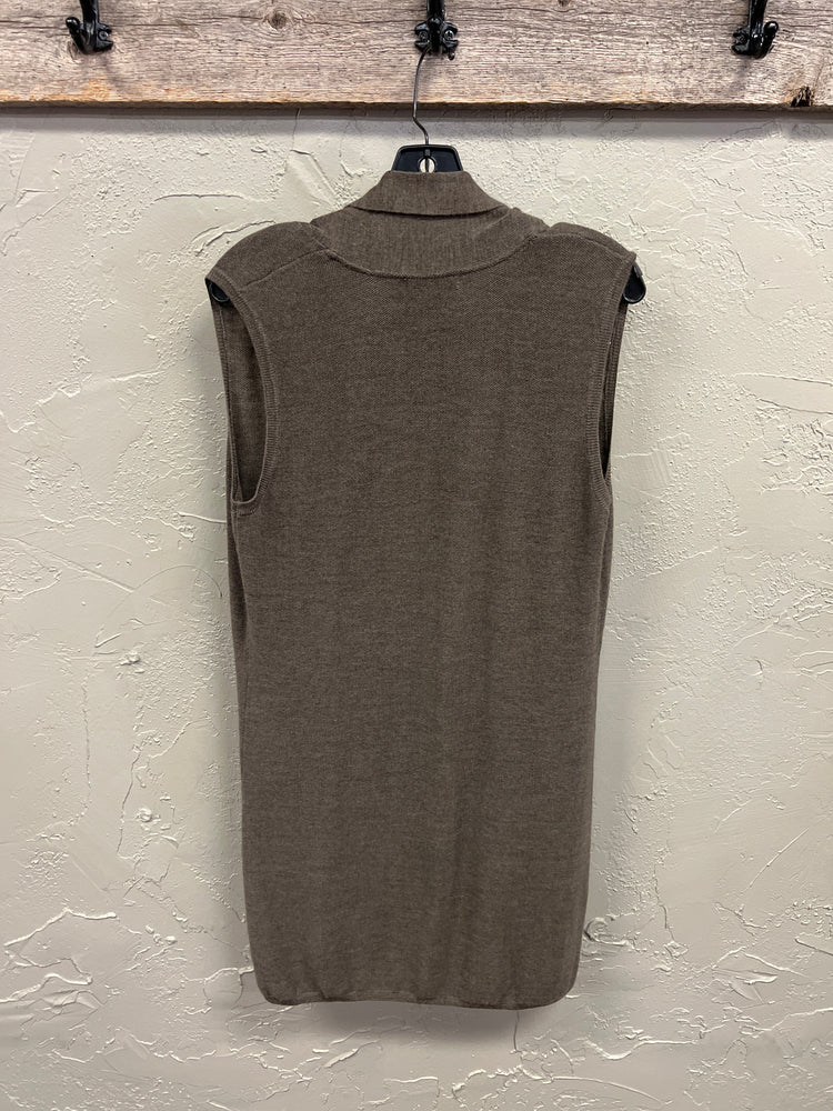 ORVIS MERINO WOOL SLEEVLESS SWEATER