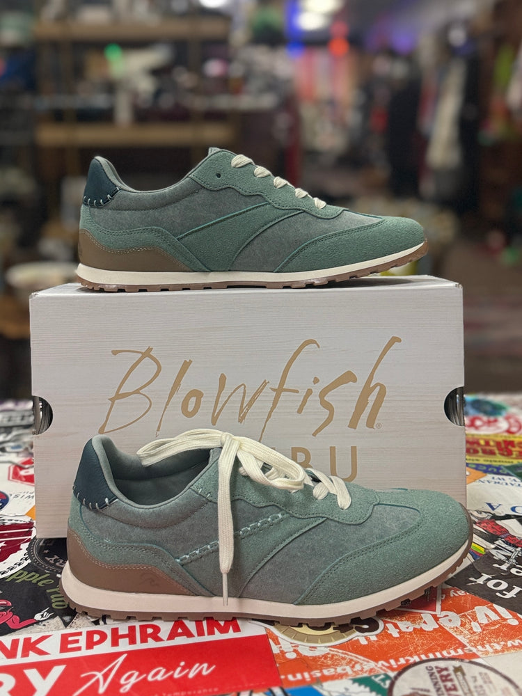 NIB BLOWFISH VALLEY SNEAKER (org$60)