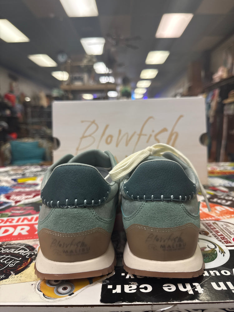 NIB BLOWFISH VALLEY SNEAKER (org$60)