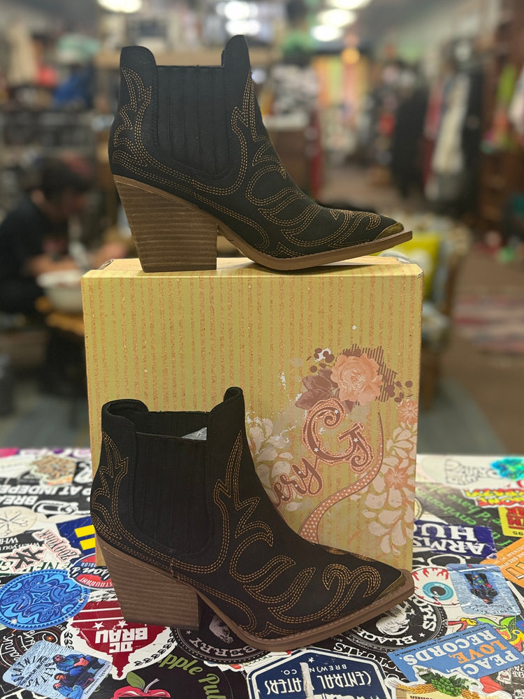 NIB VERY G ROMA WESTERN BOOT (org$75)