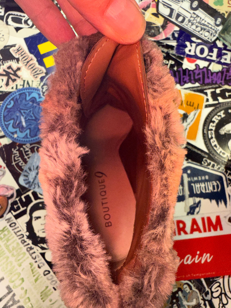 NWOB BOUTIQUE9 LEATHER WEDGE BOOTIE