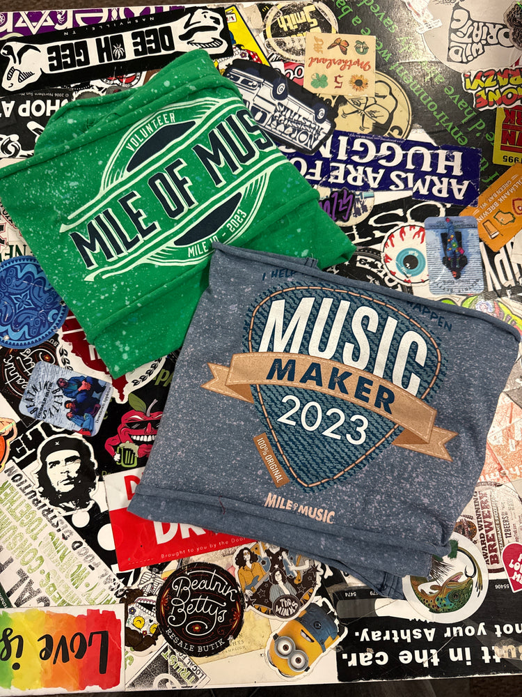 MILE OF MUSIC SCARVES