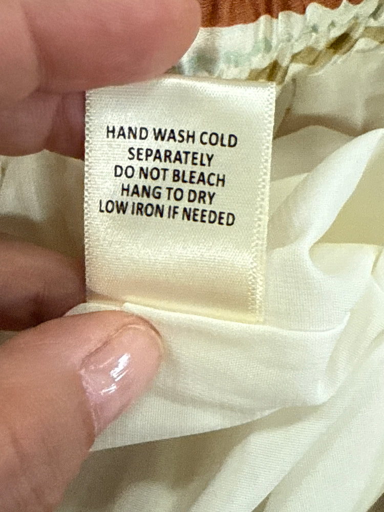 NWT SKIES ARE BLUE SATIN SHORTS