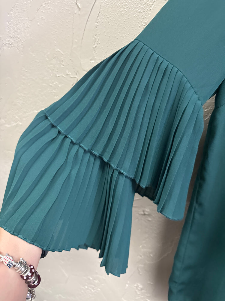 CARMEN PLEATED SLEEVE TOP
