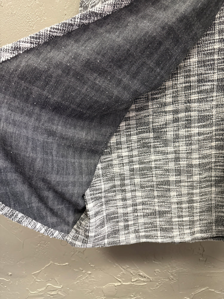 BLACK & WHITE DRAPED TOP