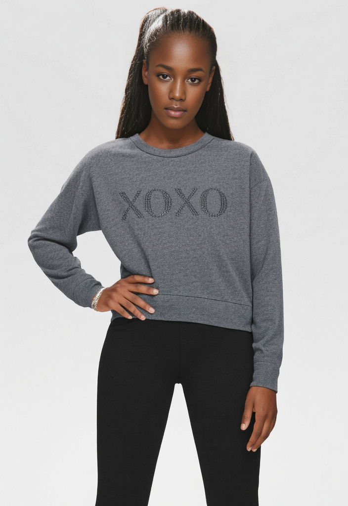 NWOT XOXO CROP PULLOVER