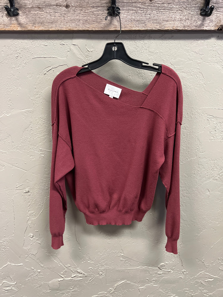 LINE AND DOT OFF THE SHOULDER TOP (org$99)