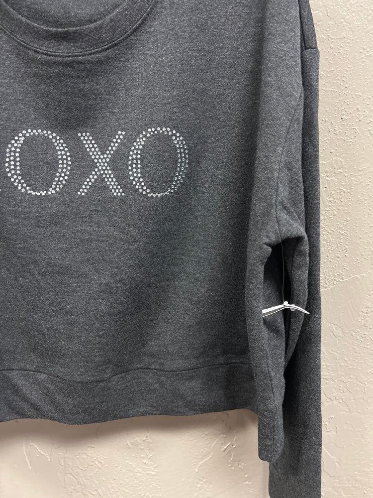 NWOT XOXO CROP PULLOVER