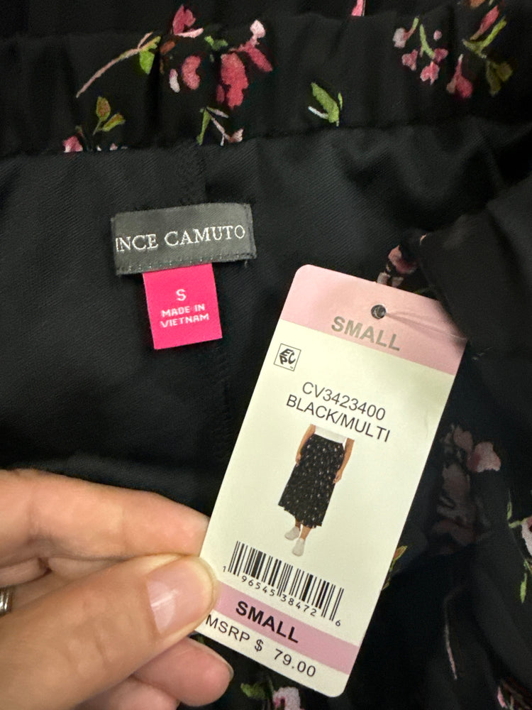 NWT VINCE CAMUTO FLORAL SKIRT (org$79)