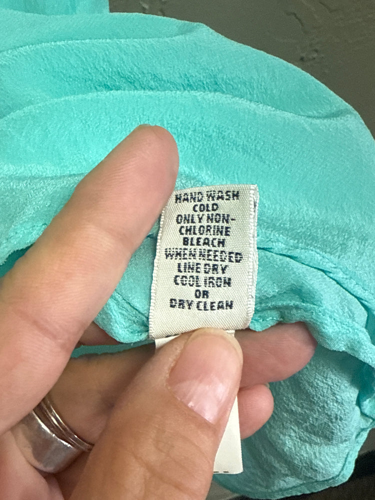 NWT BANANA REPUBLIC SILK TOP (org$70)