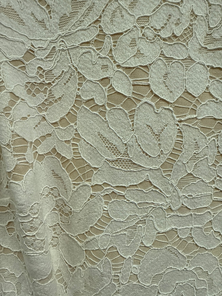 VINCE CAMUTO LACE DRESS