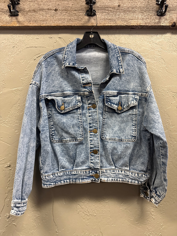 PLEATED ACID WASH DENIM JACKET
