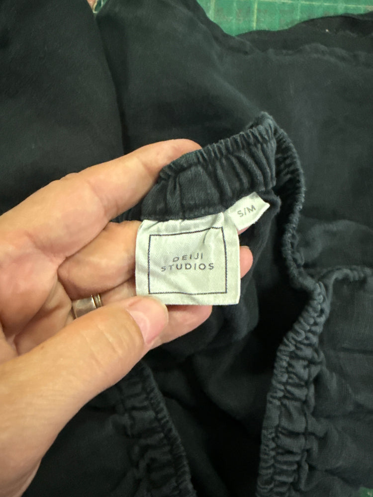 DEIJI LINEN SHORTS