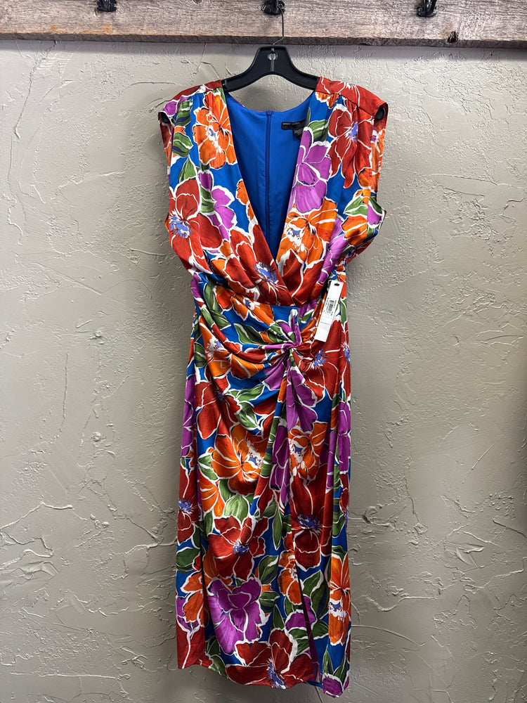 NWT MAGGIE LONDON FLORAL DRESS (org$148)