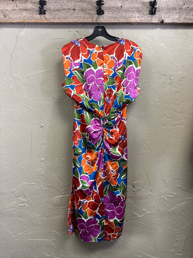 NWT MAGGIE LONDON FLORAL DRESS (org$148)