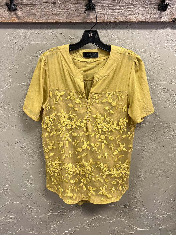 NWOT GRACILA EMBROIDERED FLORAL TOP