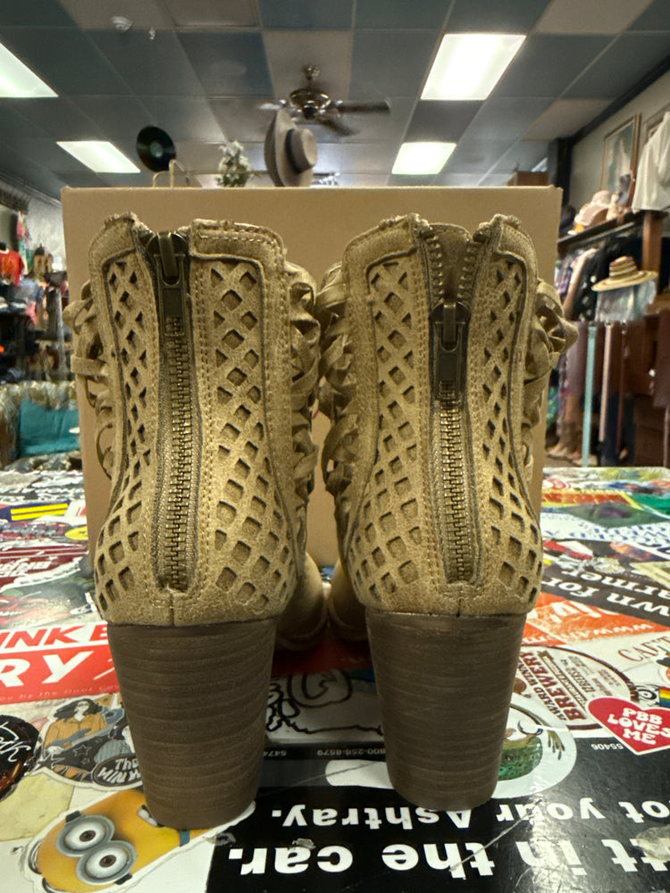 NIB MATISSE LATTICE BOOTIE (org$98)