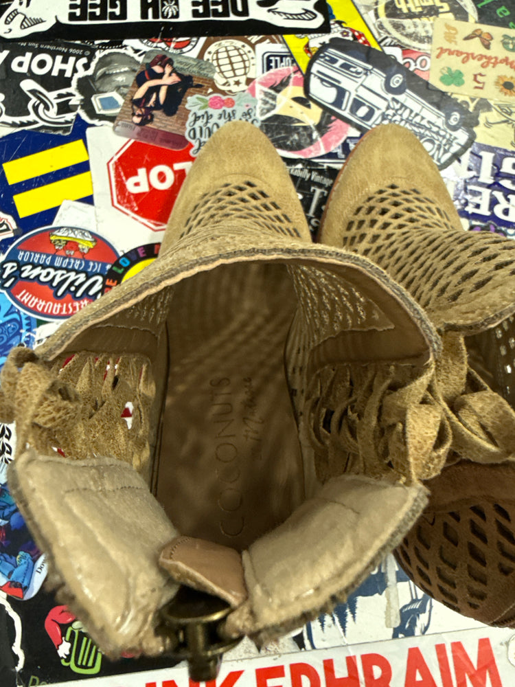 NIB MATISSE LATTICE BOOTIE (org$98)