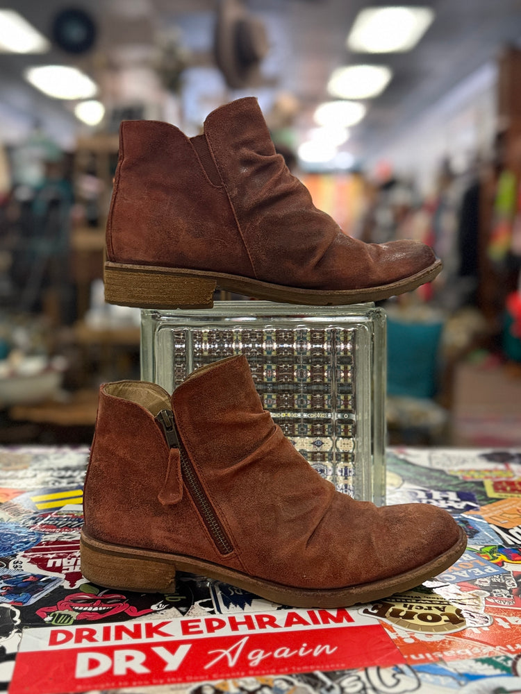 SOFFT LEATHER BOOTIE (org$175)