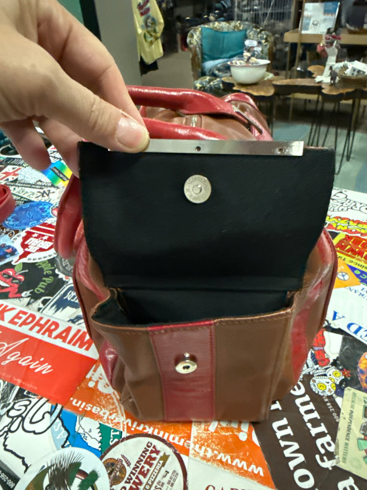 WALTER BAKER LEATHER HANDBAG