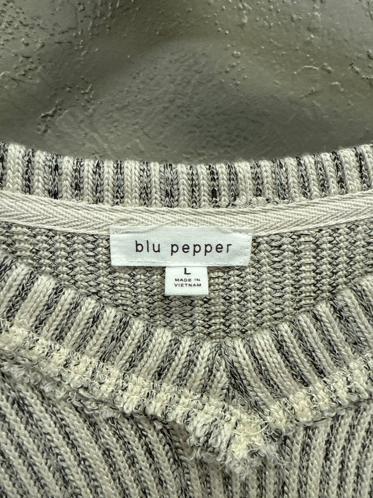 BLU PEPPER DROP SHOULDER V-NECK