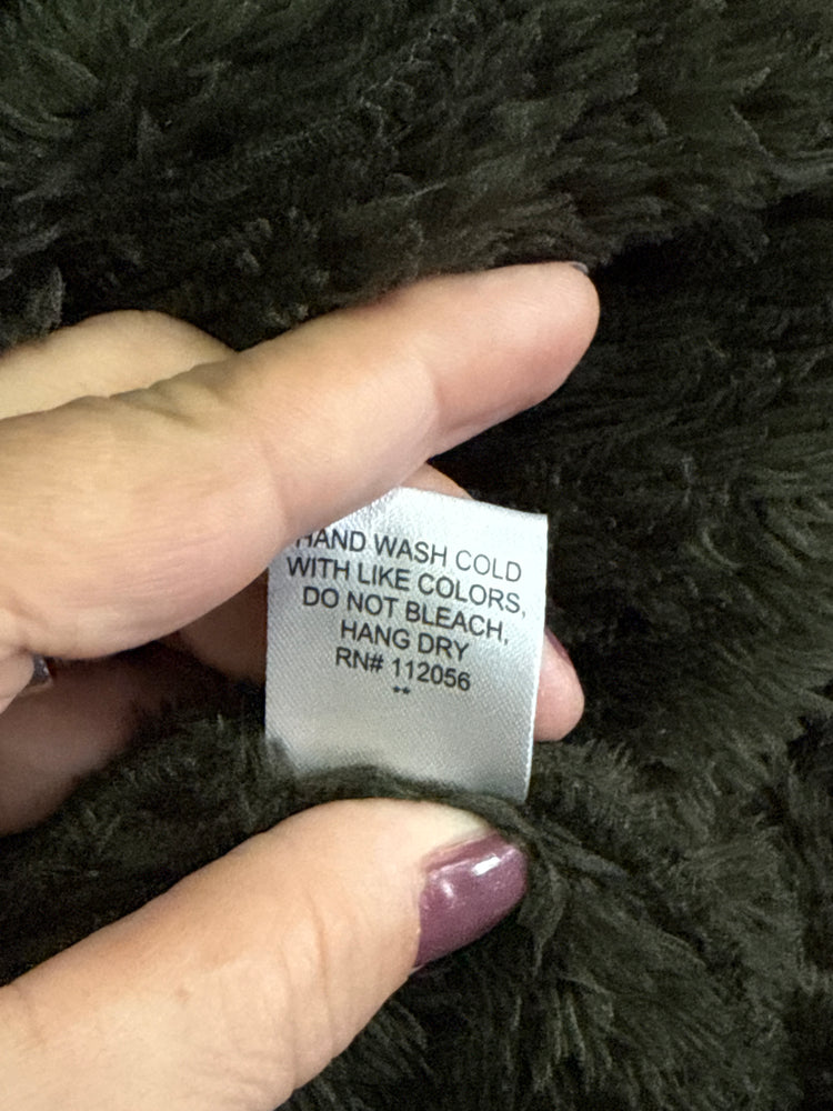 ZENANA OUTFITTERS FUZZY PULLOVER