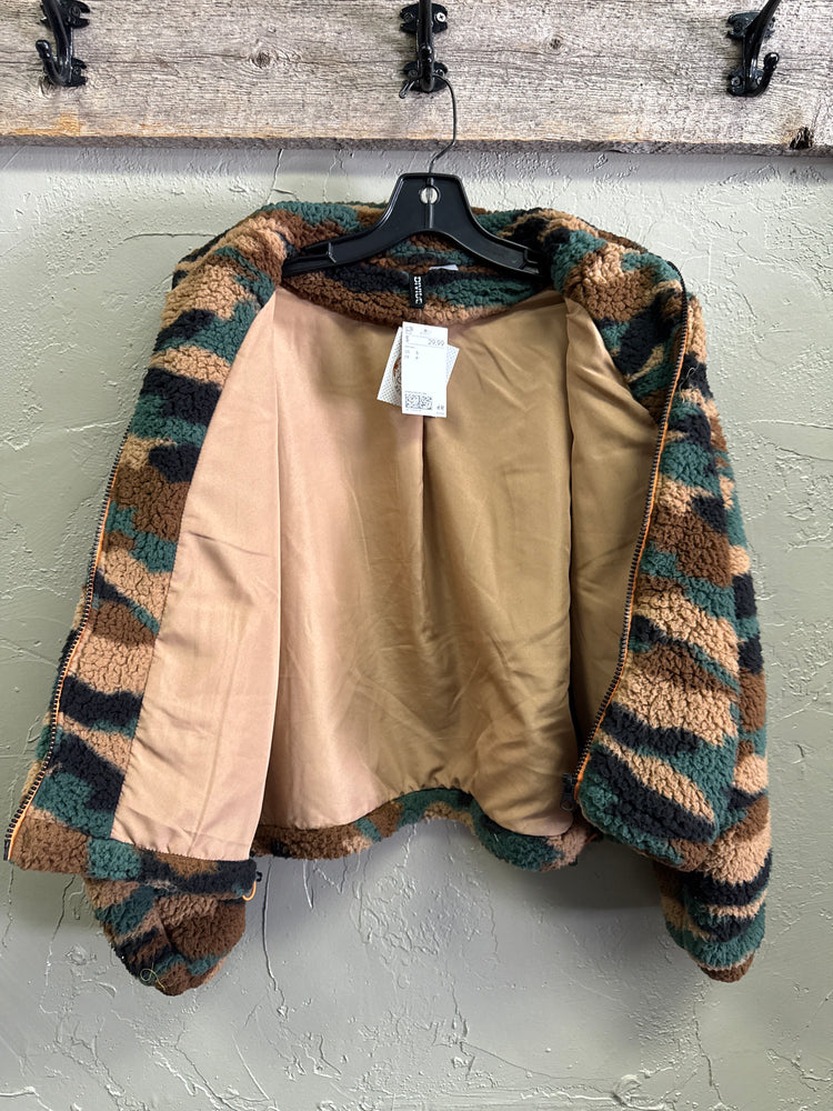 NWT H&M CROP FLEECE FULL ZIP (org$30)