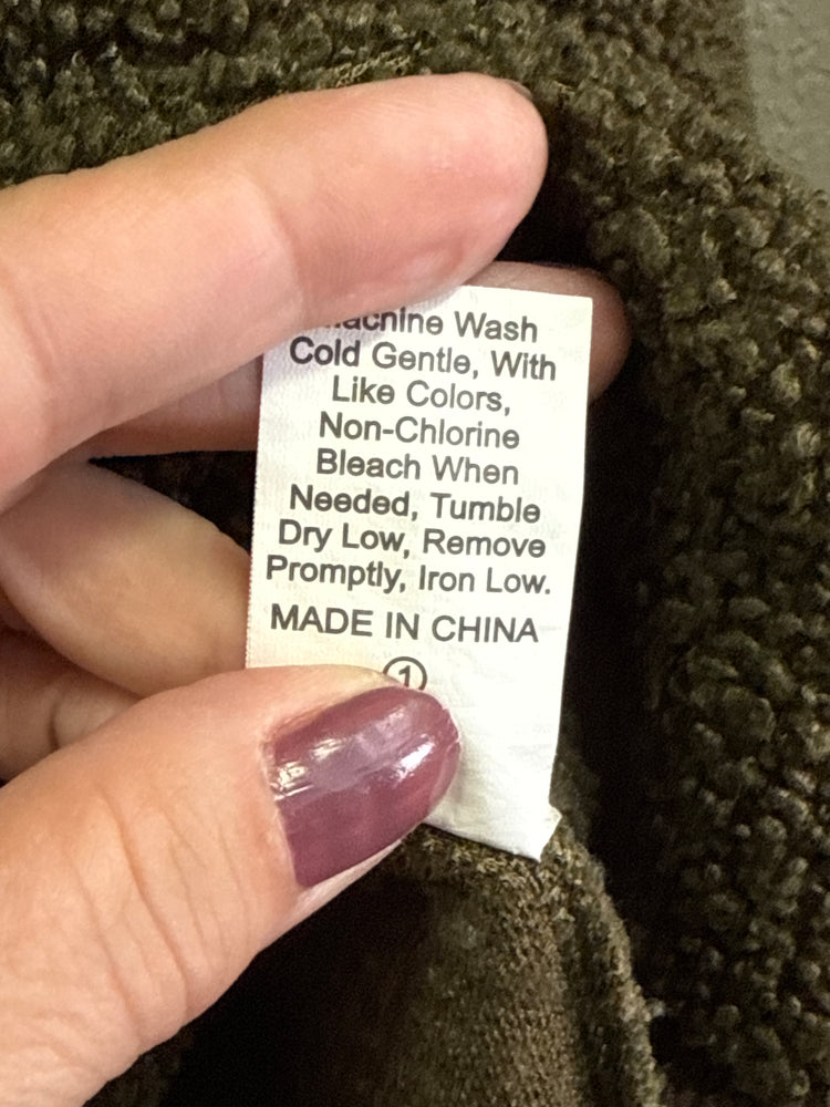 NWOT NECK ZIP PULLOVER