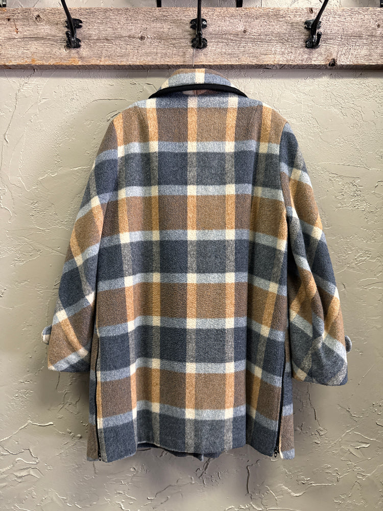 VINTAGE PENGUIN CAR COAT