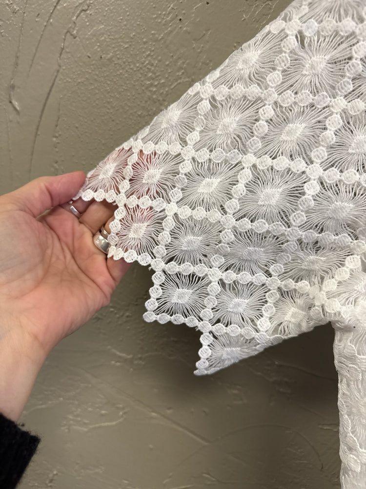 CHICWISH LACE TOP