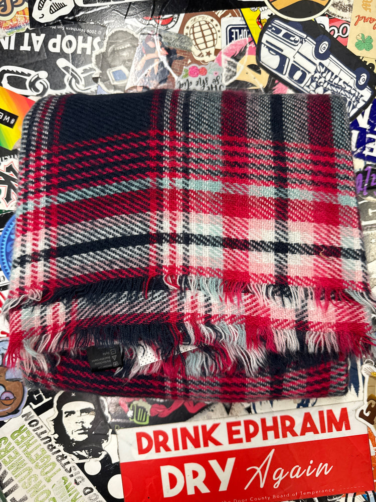 BLANKET SCARVES