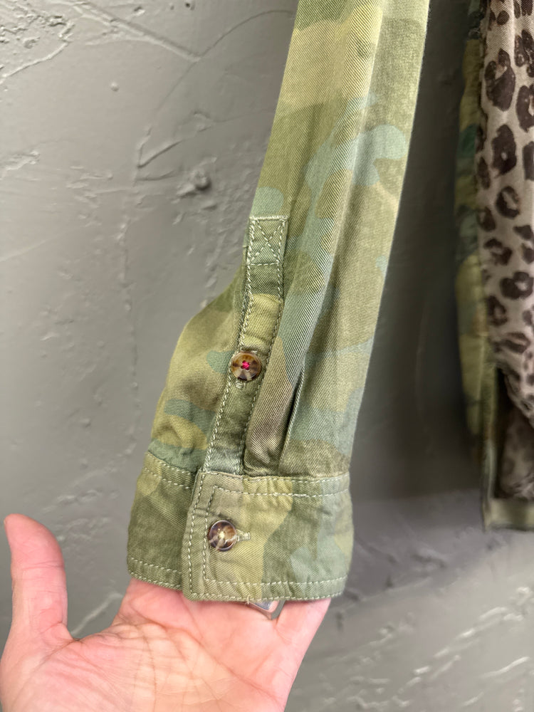 PILCRO MIXED PRINT TOP (org$98)