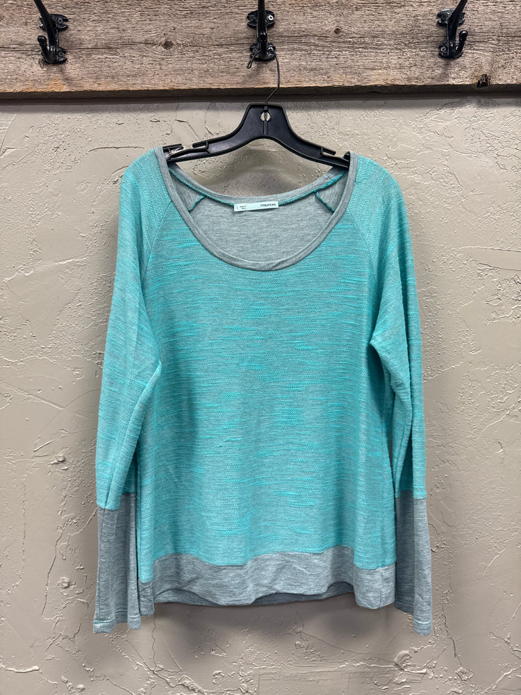 MAURICES LONG SLEEVE CREW NECK