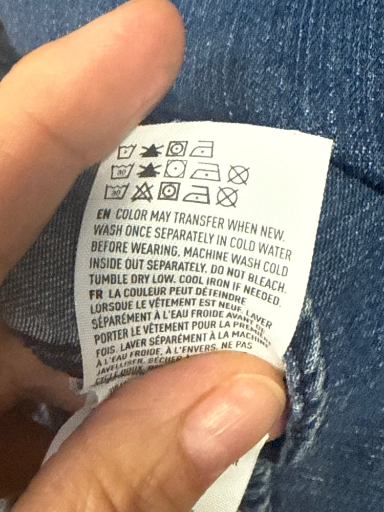 AMERICAN EAGLE CHAMBRAY SHIRT