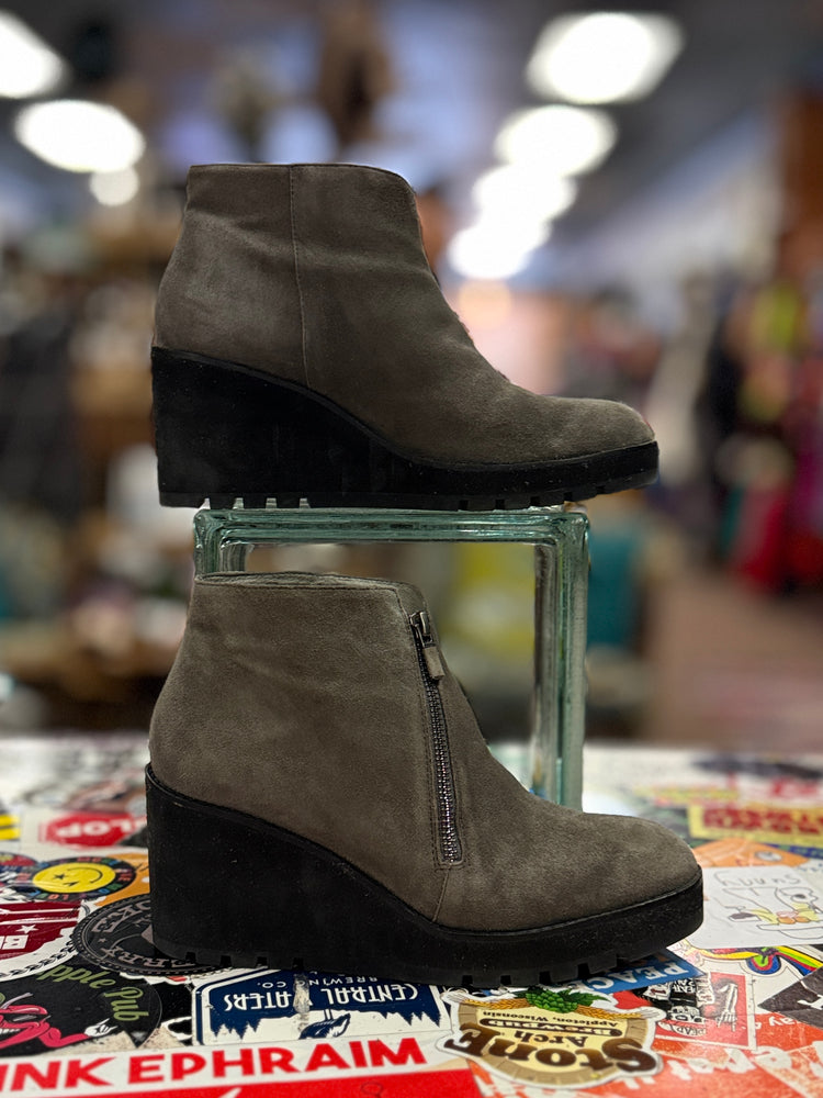 EILEEN FISHER WEDGE BOOTIE (org$275)